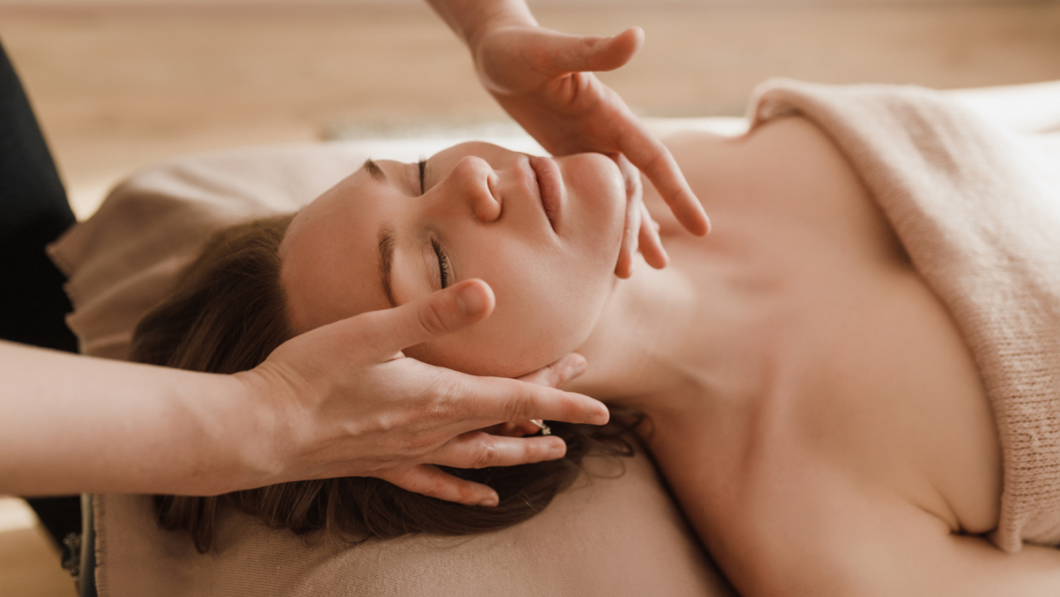 Back, Neck and Face Massage  Holistic therapy centre Feel Good Balham